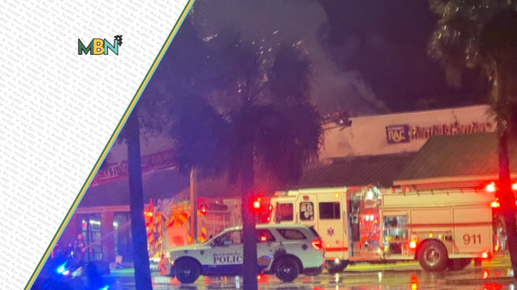 Heavy smoke and flames lit up Racetrack Road Monday night as firefighters battled a three-alarm blaze at Choctaw Plaza.